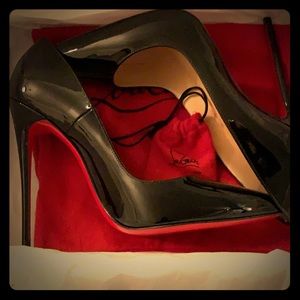 Christian Louboutin So Kate